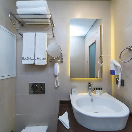 Molton Monapart Mecidiyekoy イスタンブール