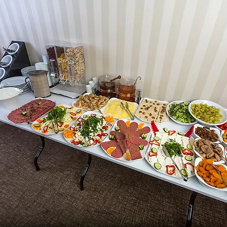 Molton Monapart Mecidiyekoy ホテル 4*