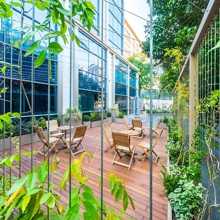 Molton Monapart Mecidiyekoy ホテル