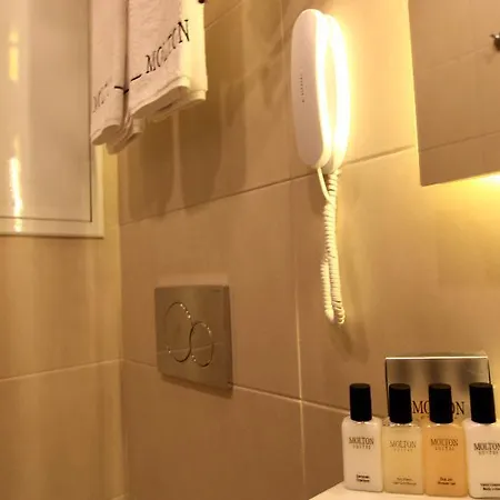 ホテル Molton Monapart Mecidiyekoy 4*