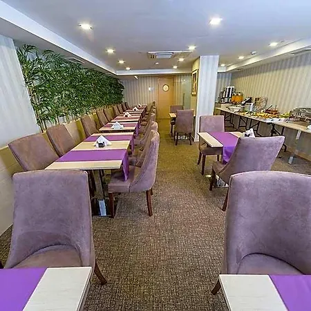 Monapart Mecidiyekoy Hotell 4*