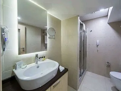 Hotel Molton Monapart Mecidiyekoy Istambul