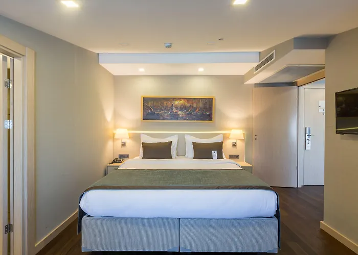 Molton Monapart Mecidiyekoy Otel İstanbul