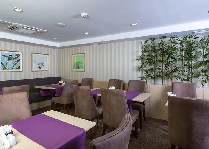 Molton Monapart Mecidiyekoy Hotel 4*