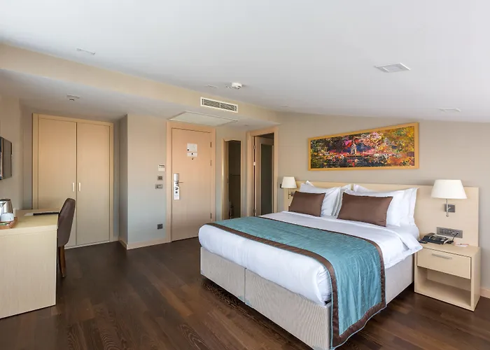 Hotel Molton Monapart Mecidiyekoy Stambuł