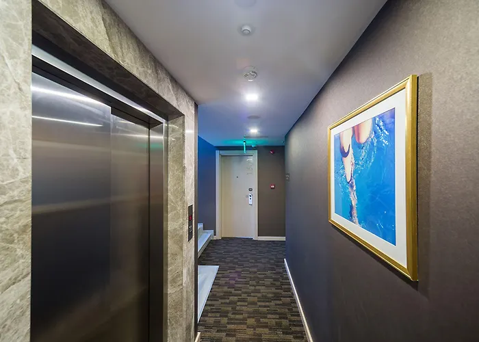 Molton Monapart Mecidiyekoy Hotel