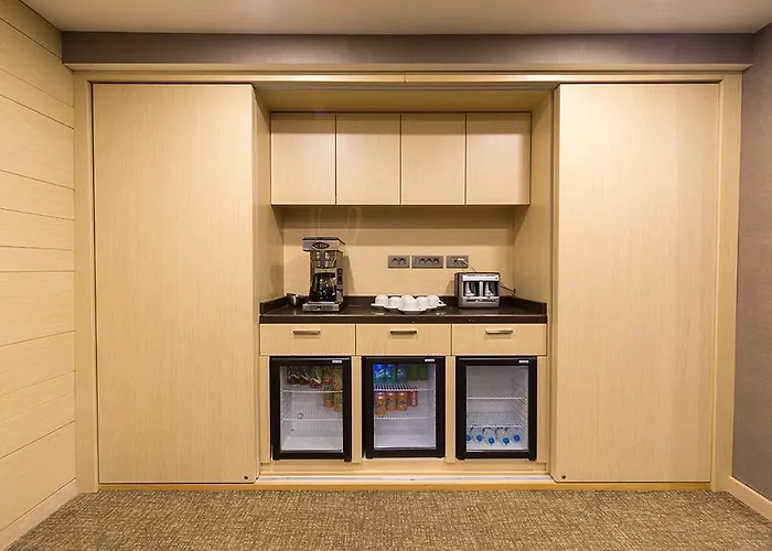 Molton Monapart Mecidiyekoy Hotel