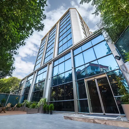 Hotel Molton Monapart Mecidiyekoy 4*