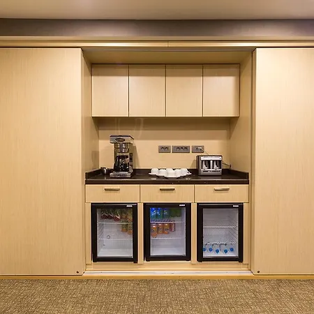 Molton Monapart Mecidiyekoy Hotel