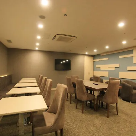 Molton Monapart Mecidiyekoy Hotel