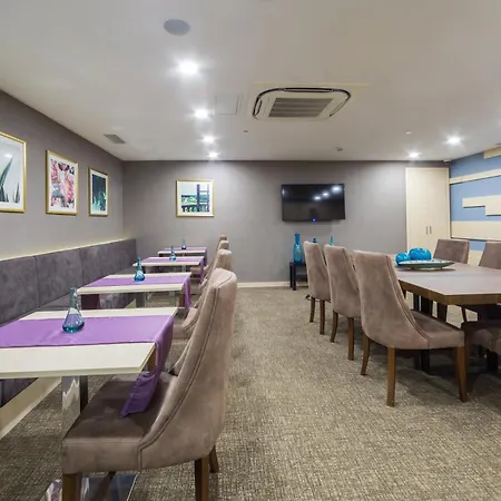 Molton Monapart Mecidiyekoy Istanbulská provincie